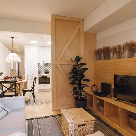 Martos - 1 Bedroom And Terrace In Santos Apartmán Lisboa