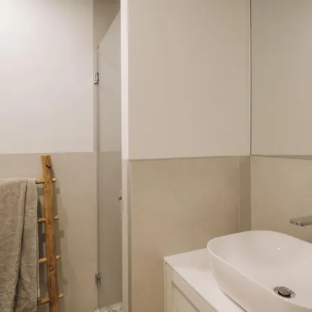 アパート Martos - 1 Bedroom And Terrace In Santos リスボン