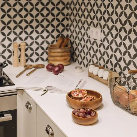 Martos - 1 Bedroom And Terrace In Santos Лиссабон