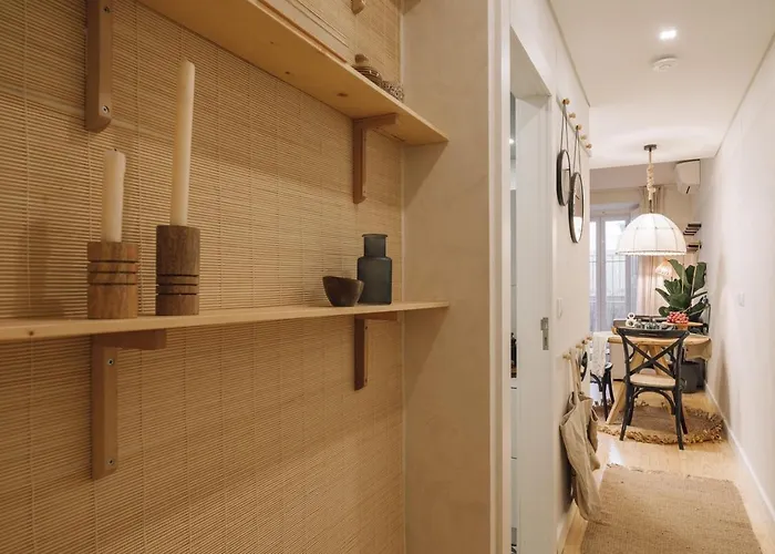 Martos - 1 Bedroom And Terrace In Santos Lisbon